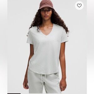 Lululemon Love V-Neck T-shirt Heathered Ultra Light Gray
